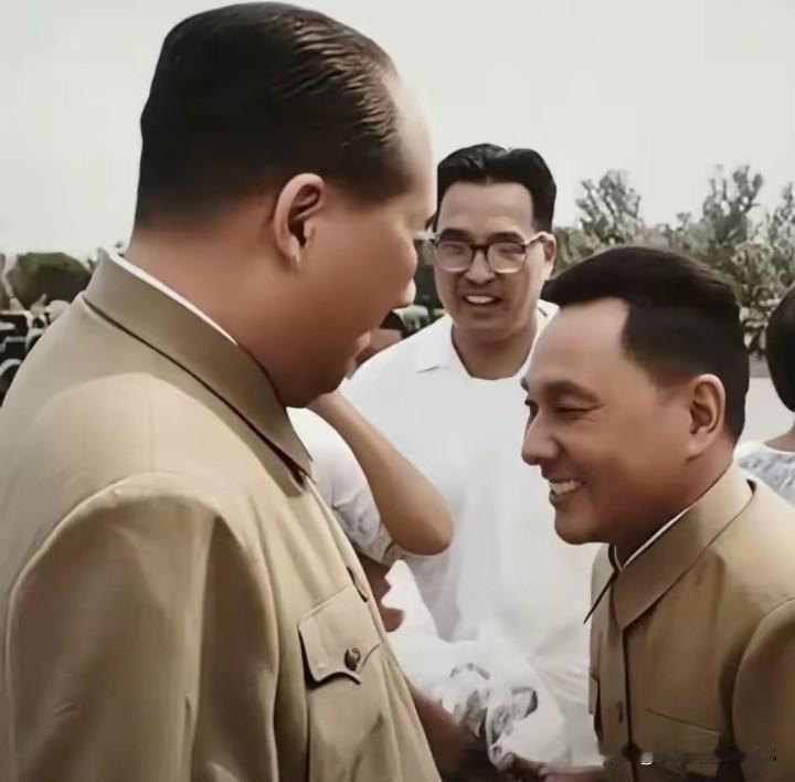 毛主席曾经提出过一句极具远见的主张：古为今用，洋为中用。

这句话放到今天来看，