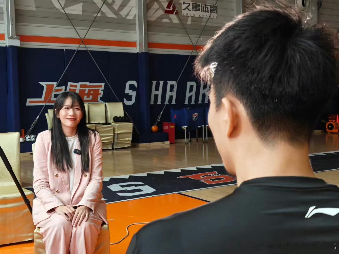 《篮球公园》都专访了[哈哈][哈哈][哈哈] ​​​