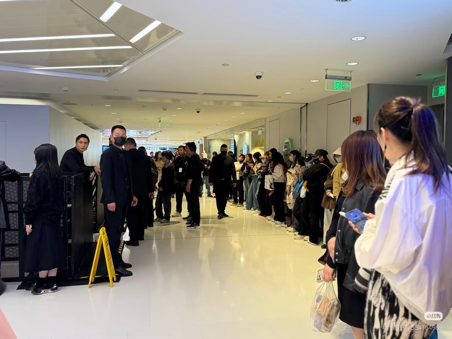 檀健次 檀健次要来了？ 好多人啊 