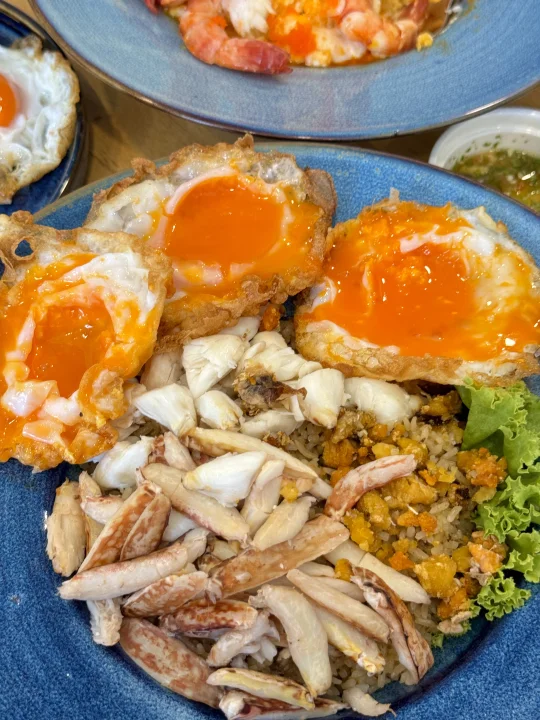 曼谷🇹🇭人均50！吃到了我的人生蟹肉饭🦀！