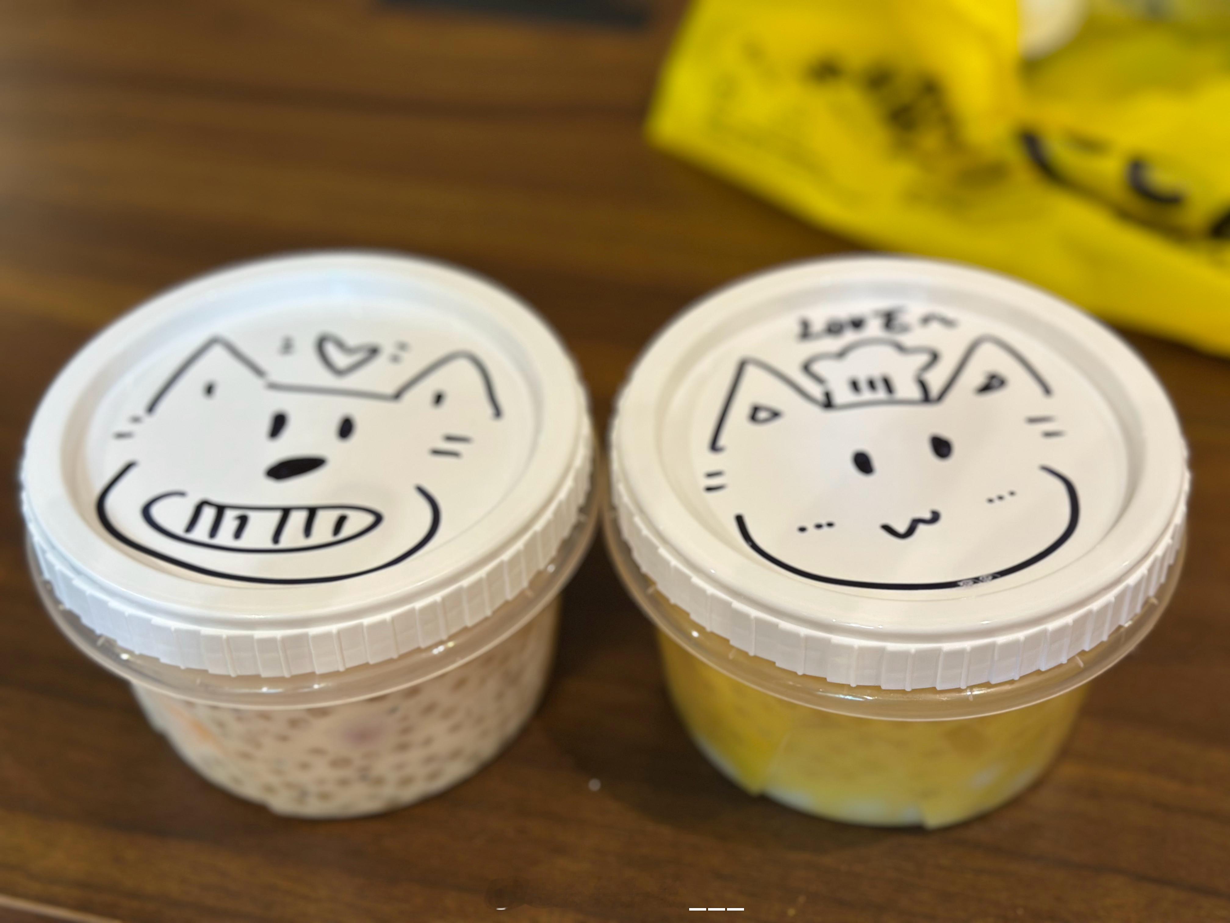 外賣的甜品上有店員的小手繪