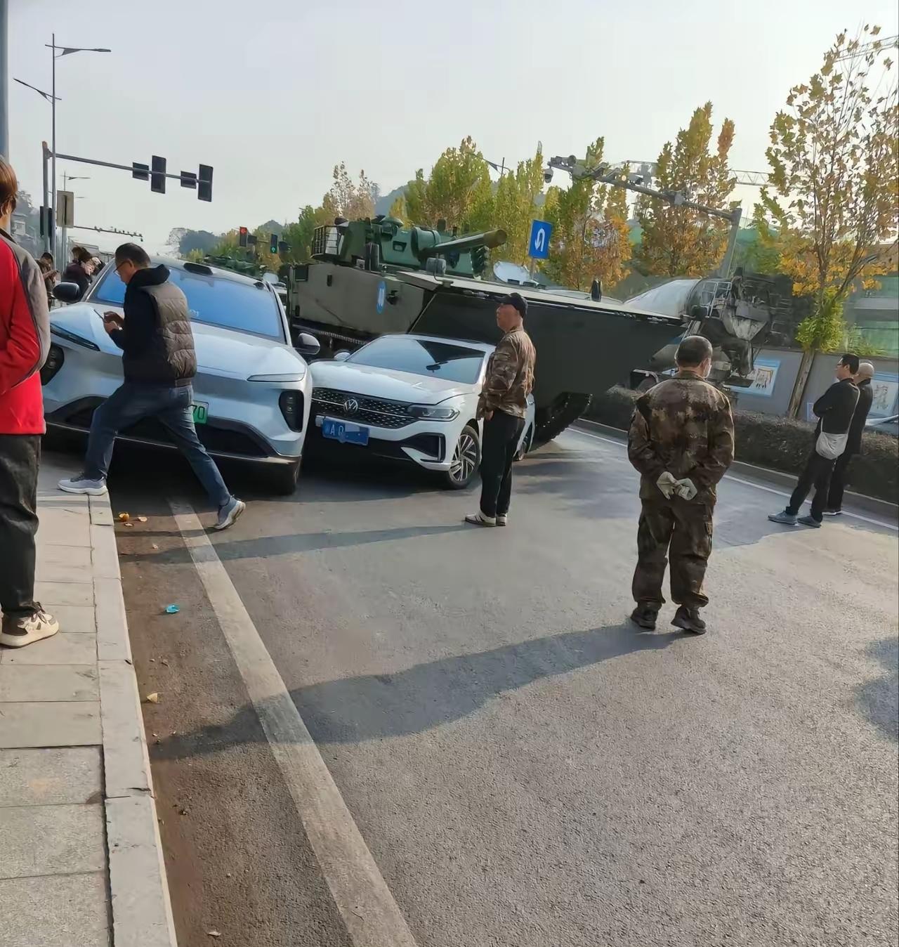 如果发生这种交通事故，是不是自认自己倒霉？[捂脸]