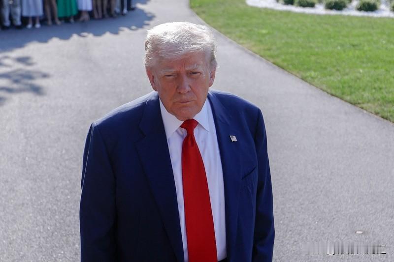 在我心目中，美国就像一个复杂的多面体。一方面，它有着高度发达的科技，硅谷的创新成