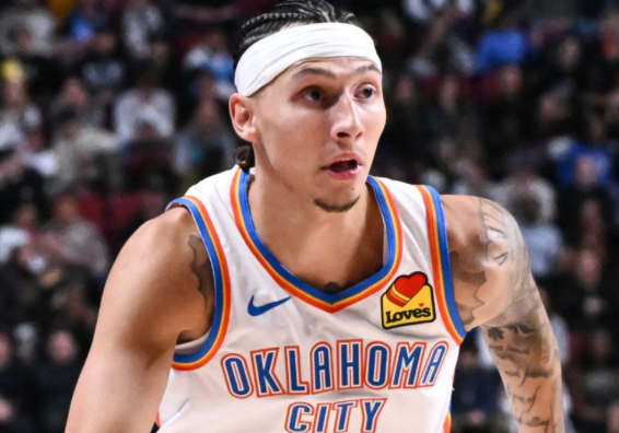 媒体人：沃特森是CBA极少有的上赛季打过多场NBA正赛的球员