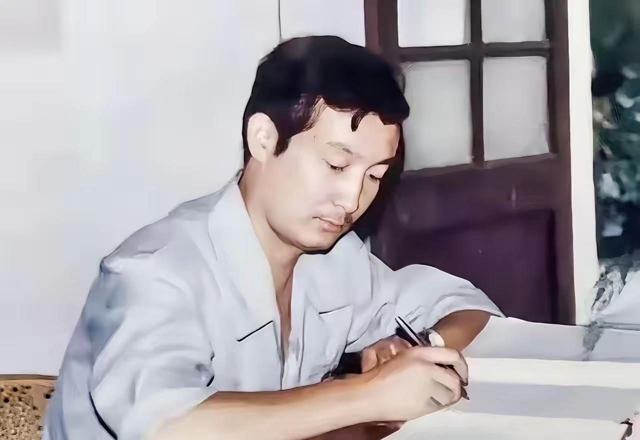 太感动啦！河南1男子娶残疾恩师，谁料，20年后，他竟感动中国。
​这个男人叫焦冉