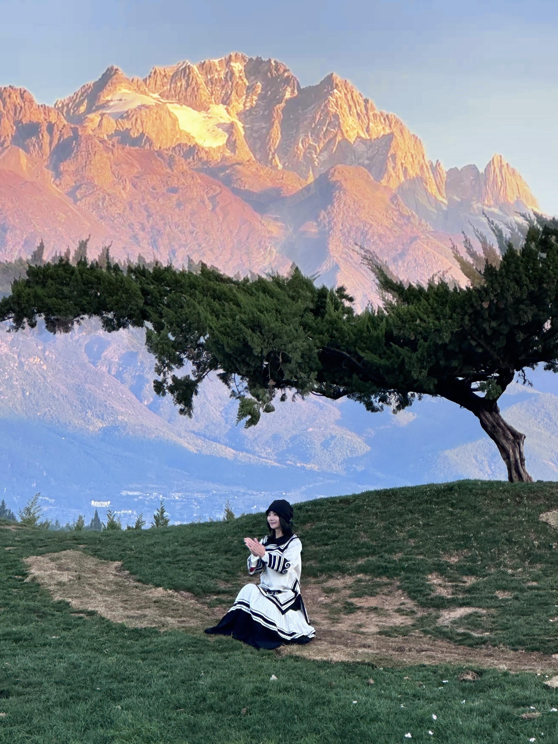 花30多 在香巴拉牧场看日照金山 太美了