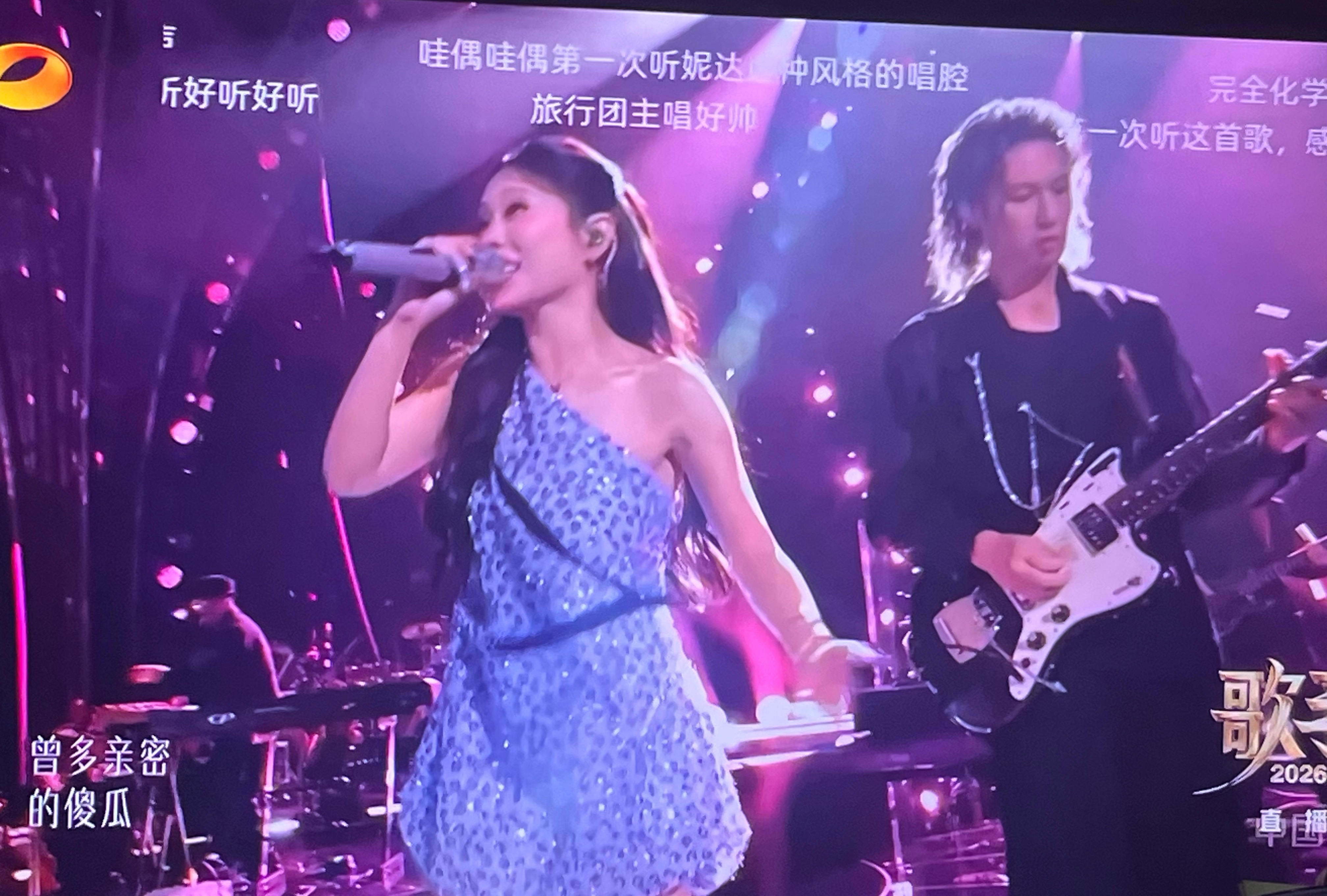 万妮达拯救我耳朵这次唱的真的好歌选得好，有故事感有抒情有治愈声音有力量打动人耳目