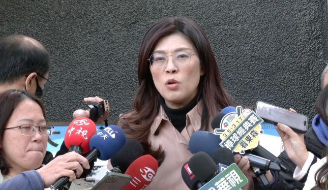 郑丽文正式宣布，要亲自前往蒋经国灵前谒陵致敬！1月13日一大早，台湾“国民党”主