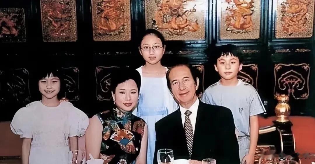 有人吐槽陈婉珍对子女的另一半防备心太重，我觉得这很正常，因为作为父母，也怕儿女们
