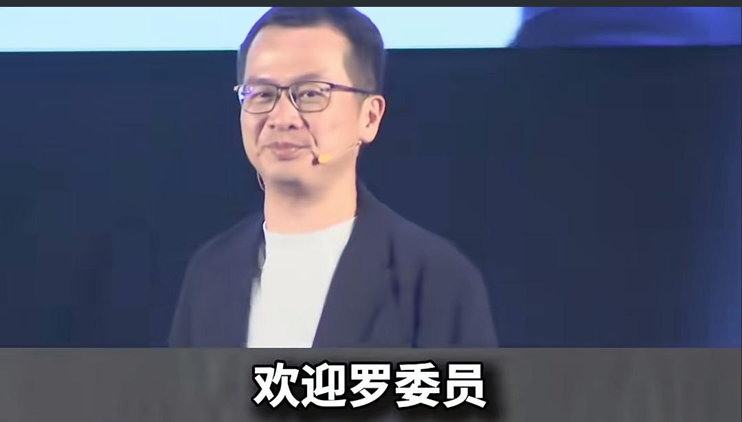 罗智强接连传出三喜消息，另一边沈伯洋却迎来坏消息，岛内舆论热议不断。
你怎么看待