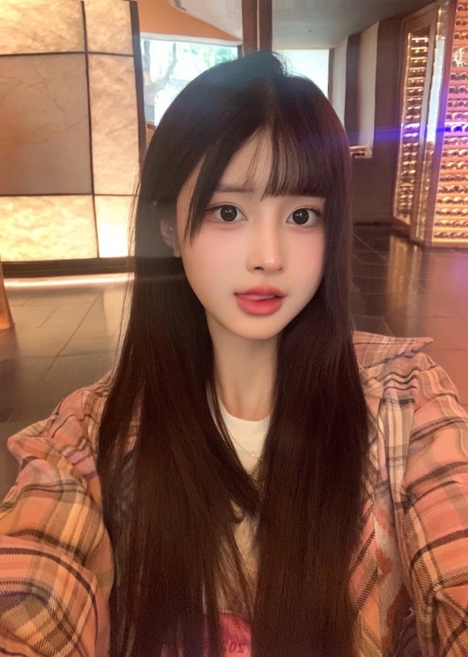 在广州清纯校花美女 ​​​
