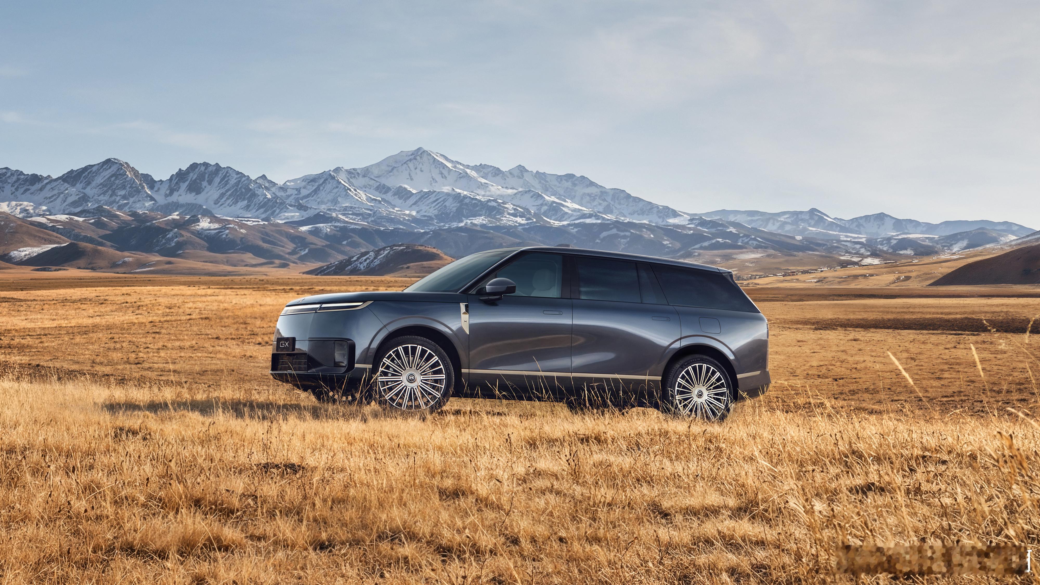 小鹏 GX 今天是全球同步发布目前大致配置其实已经都公布了，等一个晚上的价格以下