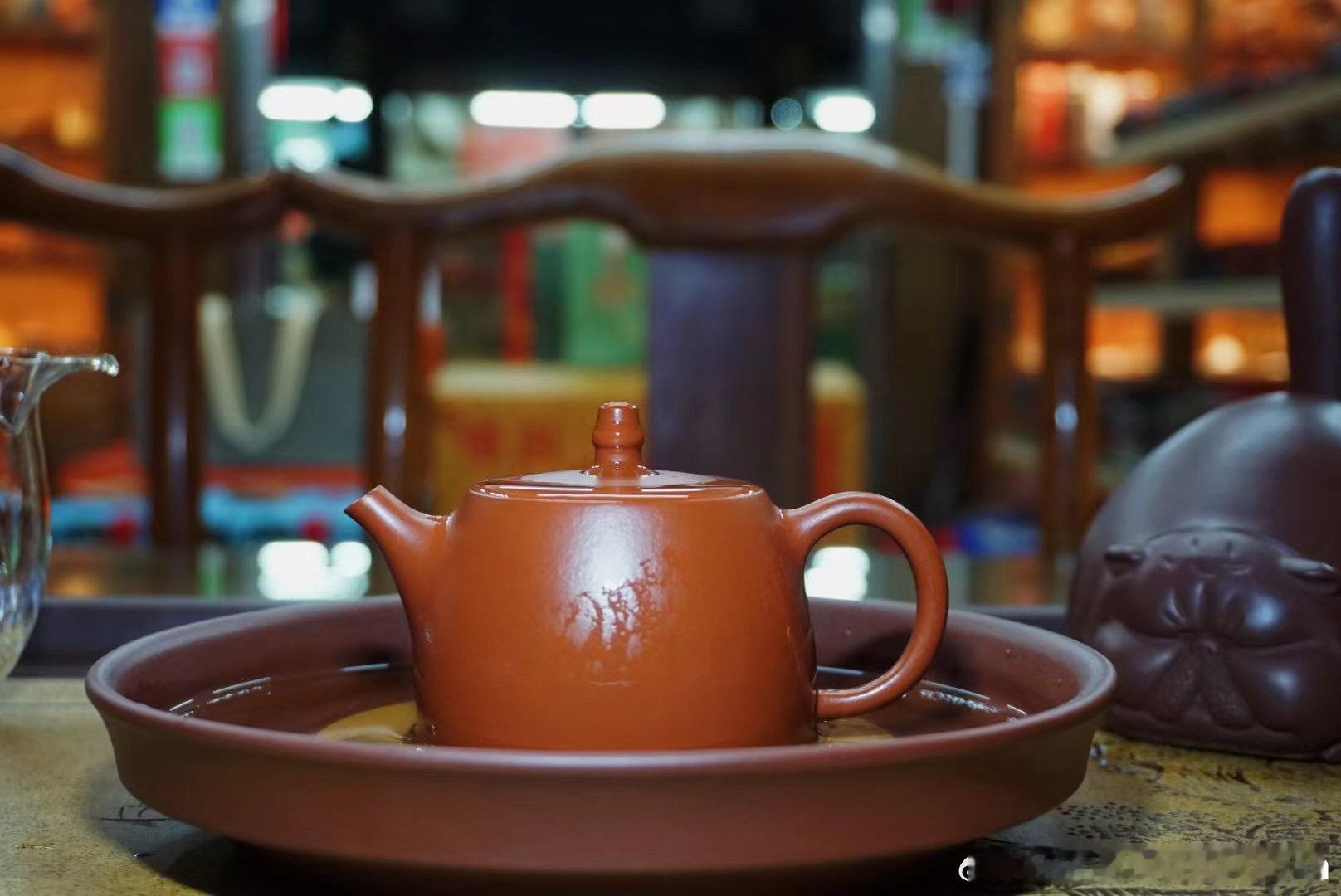 这么热的天🔥 #北京本周天气比较闷热# 要好好喝茶🍵#闷热天气持续##北京迎