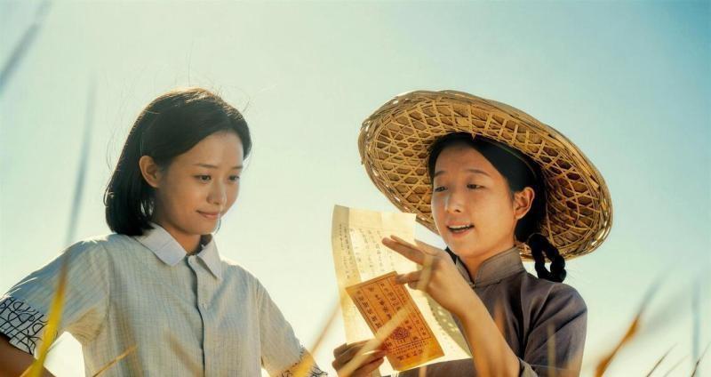 马来西亚的《东方早报》，直接公开点名批评了新加坡的《联合早报》。

不是什么国际