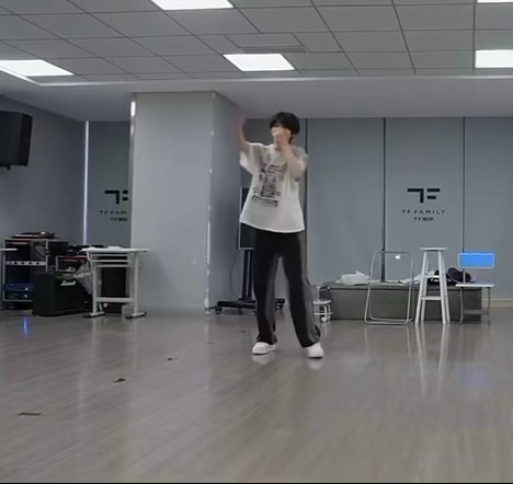 宝宝我很臭吗 