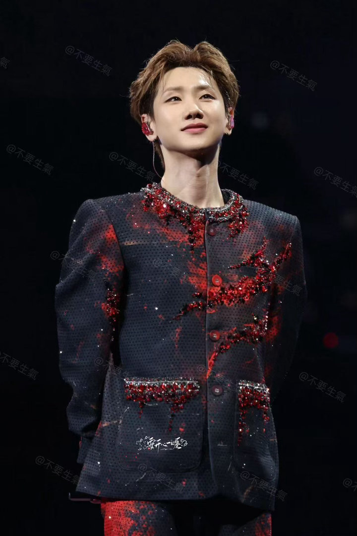 汪苏泷巡演四年还有冷门歌没唱过汪苏泷巡演四年还有没上桌的歌四年巡演热度不减，除了