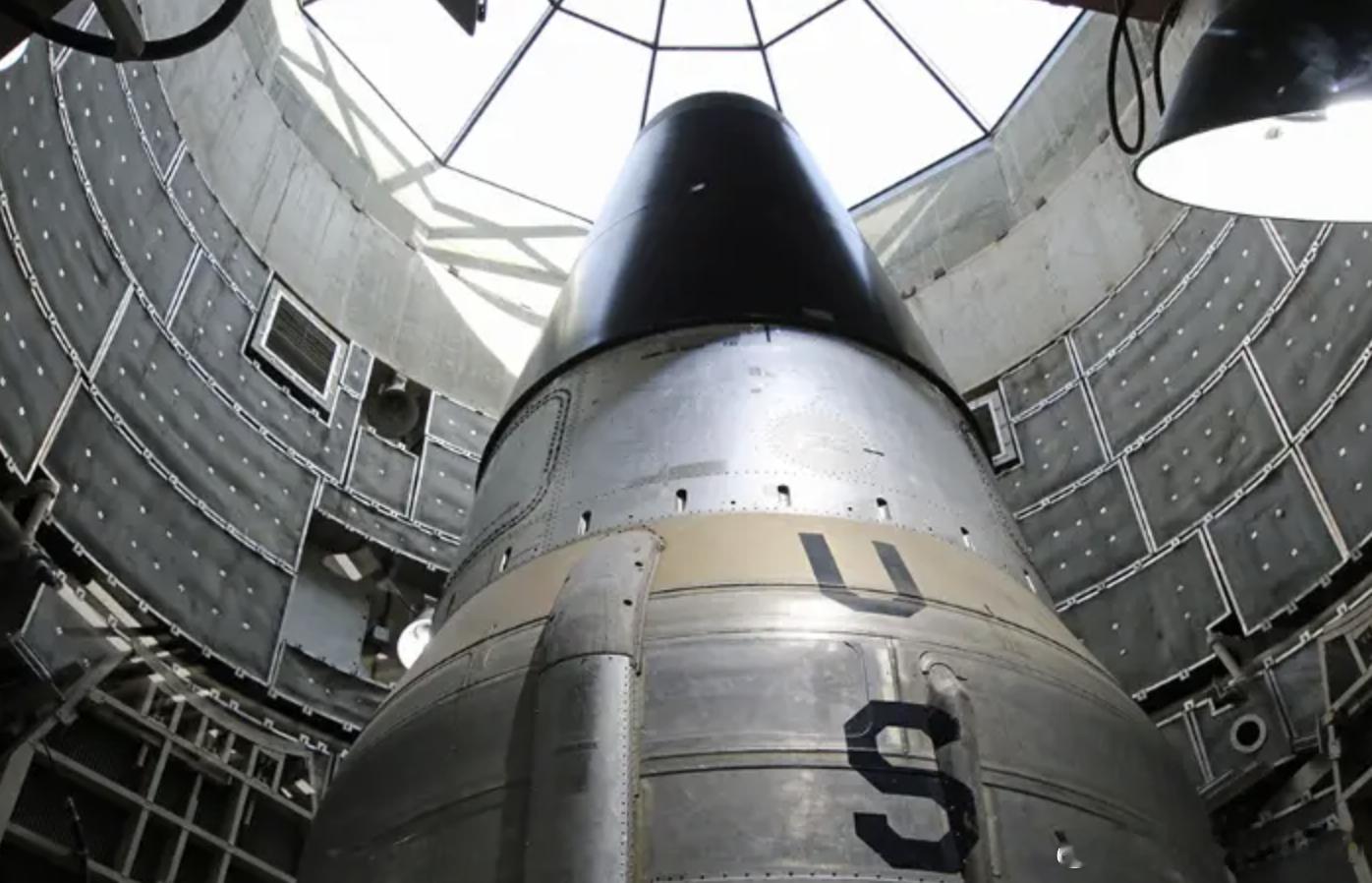 烽火问鼎计划林涛热评热血军迷大本营[超话] 特朗普居然让美军赶紧“重启核试验”，