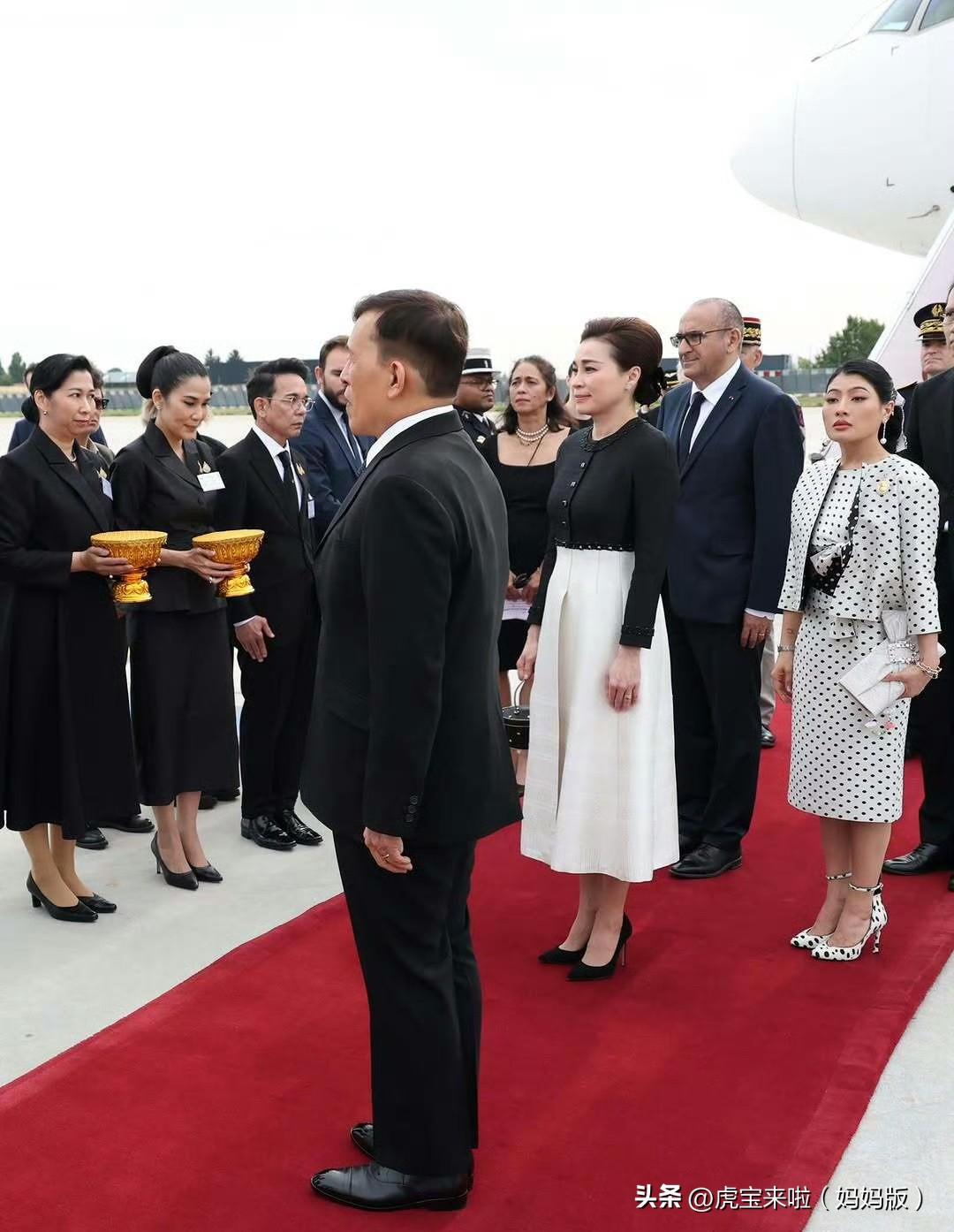 玛哈国王和苏提达王后、思蕊梵公主国事访问法国，下榻于法国巴黎市中心有着190多年