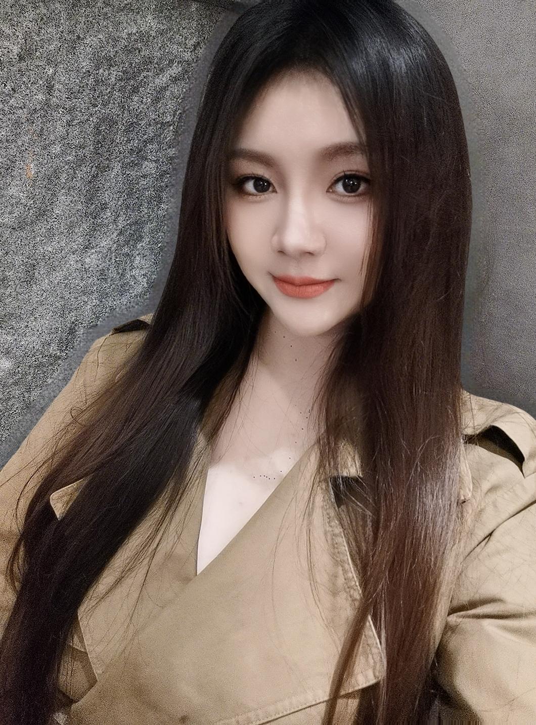 刷到喜欢的歌 修图修到冒烟也要配一张