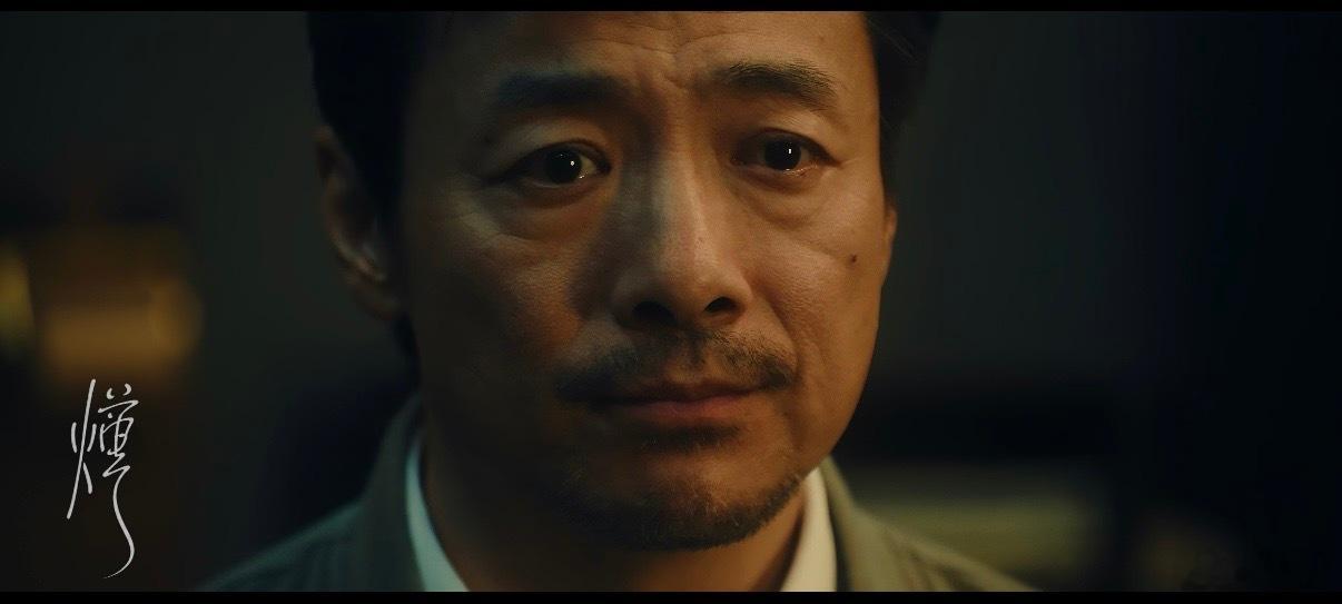 潜伏李涯新剧靠搓澡上位电视剧交锋玩梗归玩梗，仔细想想这个桥段很写实，很多信息不方