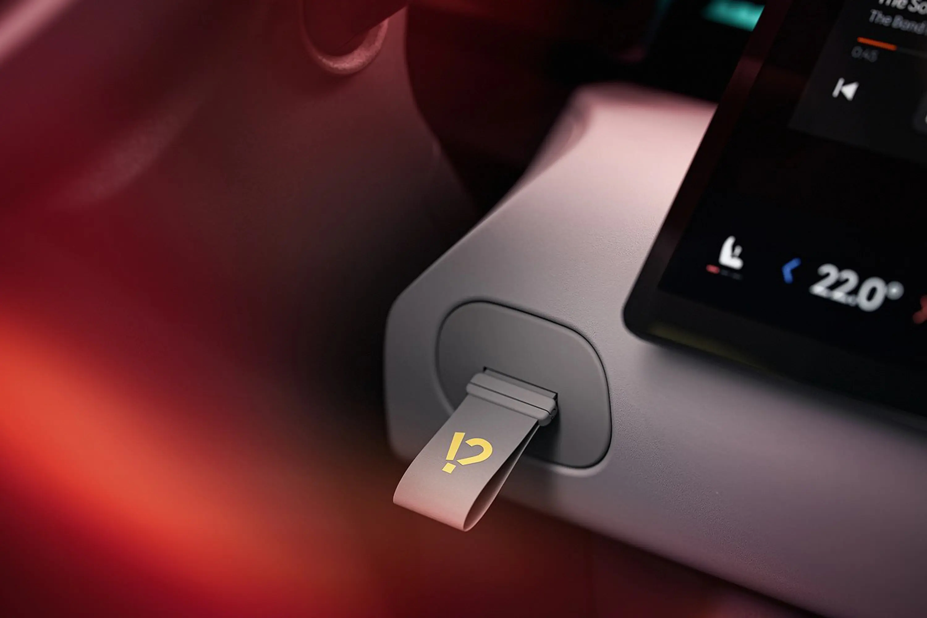 新年开领克Z20，日常用舒适模式，代步平顺安静，续航够用，快充也方便，城市通勤超