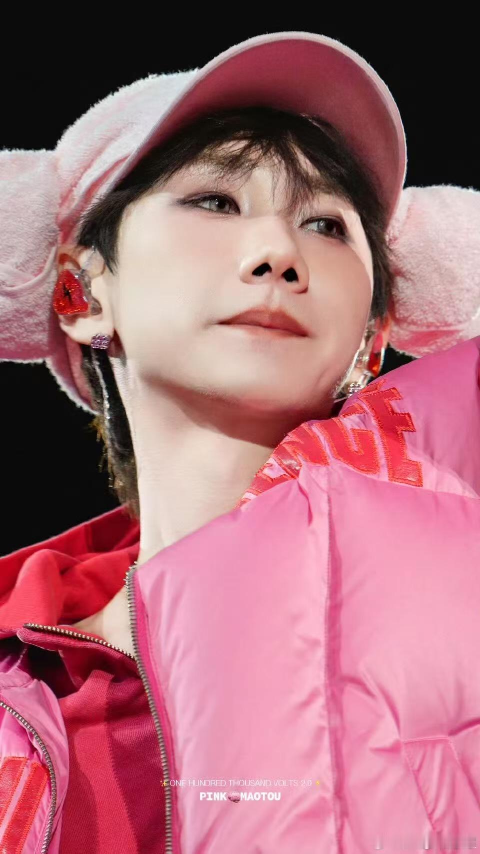 汪苏泷撞脸loopy 事实证明，真正的顶流，连“撞脸”都是批发式的。别人可能一辈