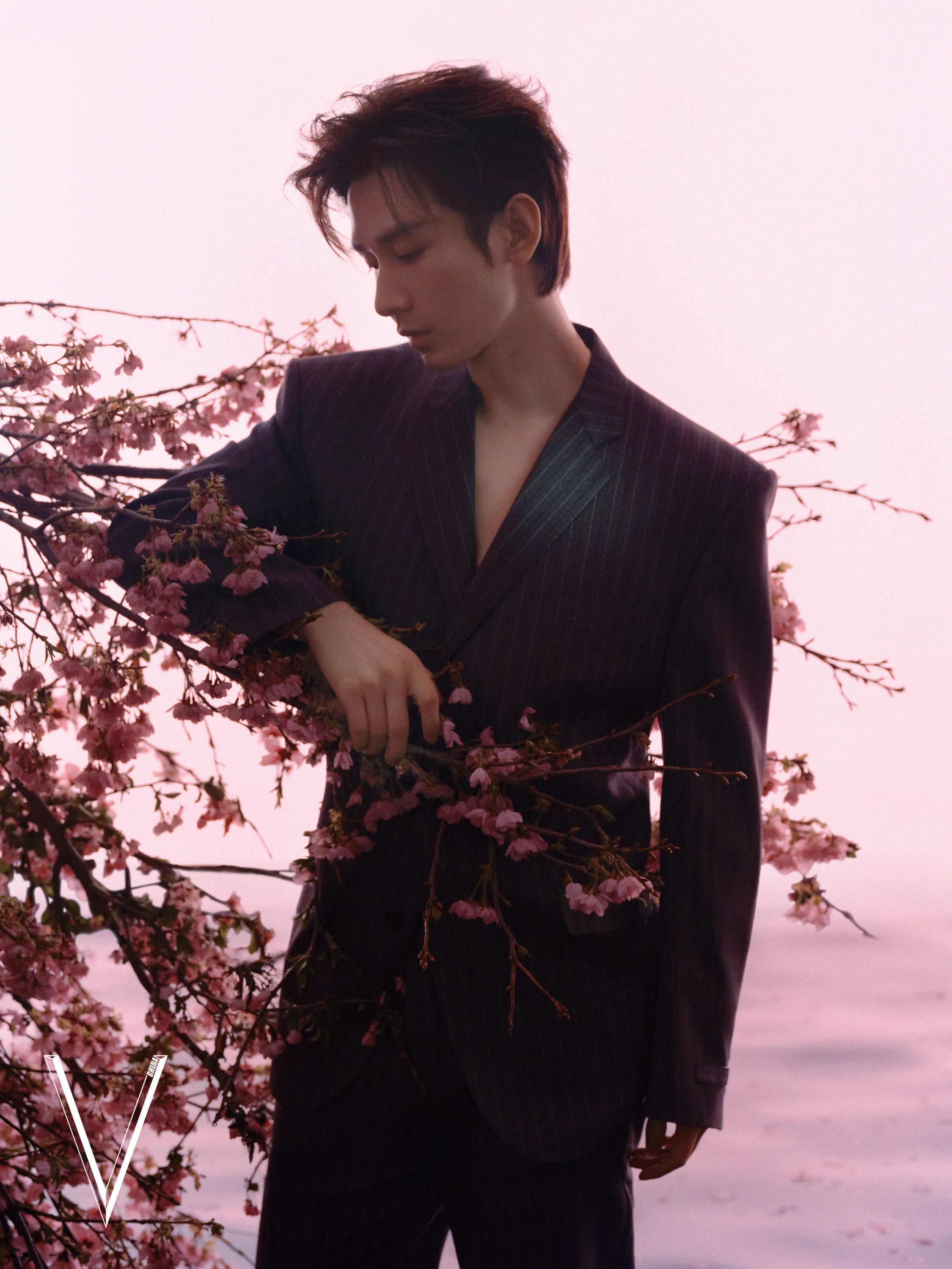 最动人的成长，莫过于在奔赴远方的路上，依然能回头对那个勇敢出发的少年说一声谢谢。