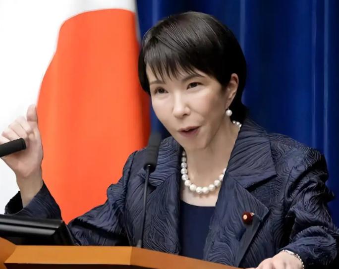 打美国输了要吃蘑菇弹，打俄罗斯输了要去西伯利亚挖土豆，打中国输了鞠个躬，道个歉，