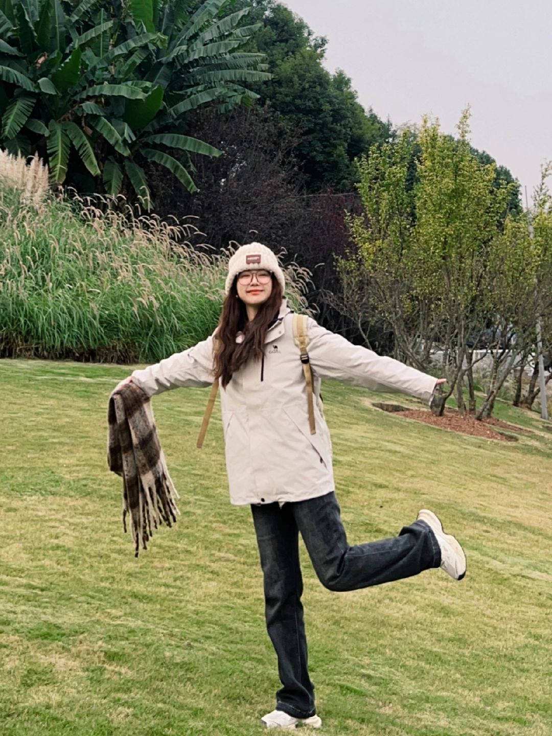 🍂抓住小尾巴踏个晚秋~户外随性舒适look