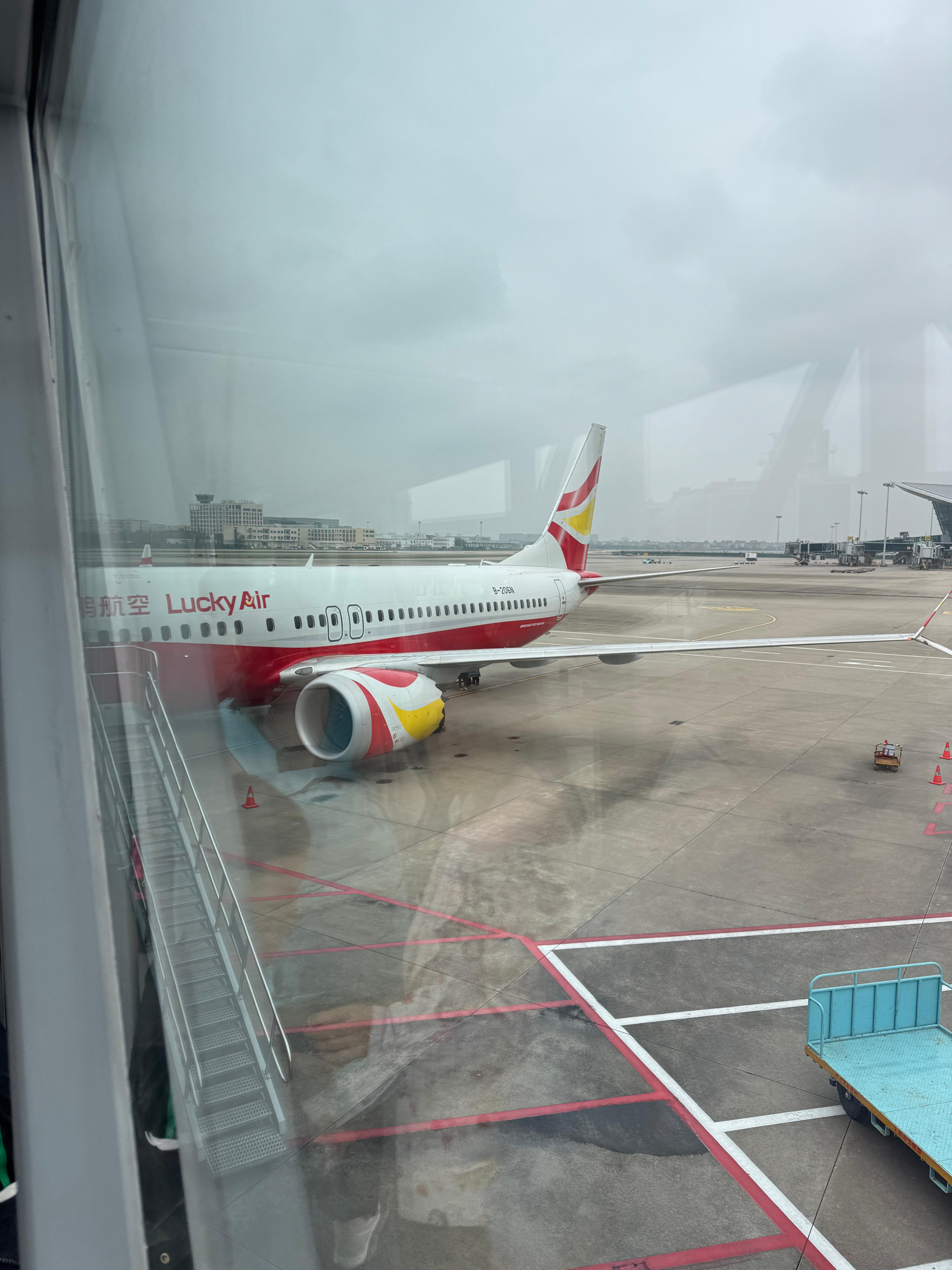 中午好啊朋友们[doge]今天依旧早上出发晚上才到[二哈] ​​​