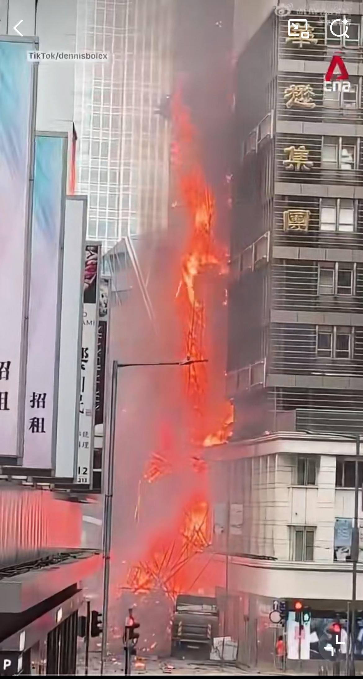 香港中环华懋大厦大火，看起来火势凶猛，这个大厦内有啥易燃材料，从一楼烧到顶楼，都