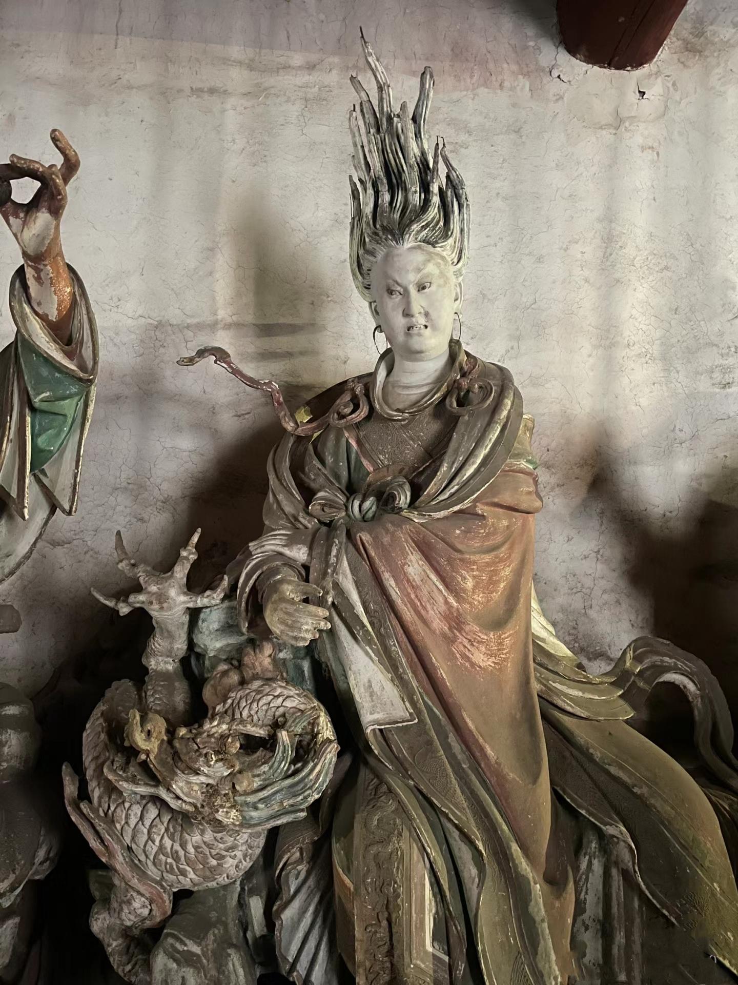 不得不感叹中国古人的智慧，应该是一种什么样的创造力才能将如此复杂的天文...