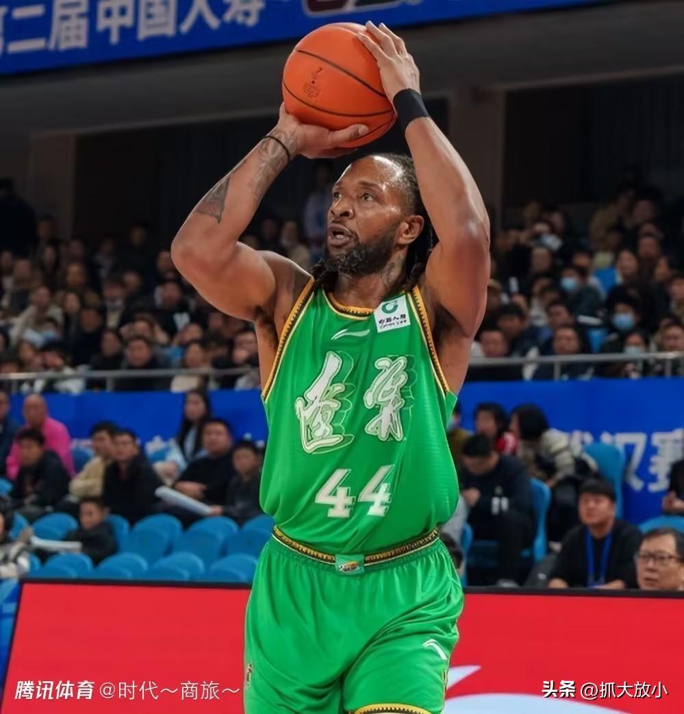 今晚，辽宁战新疆，乌戈你就别迷信阵容上搞科研创新了，也得讲点玄学，这场多用威尔士