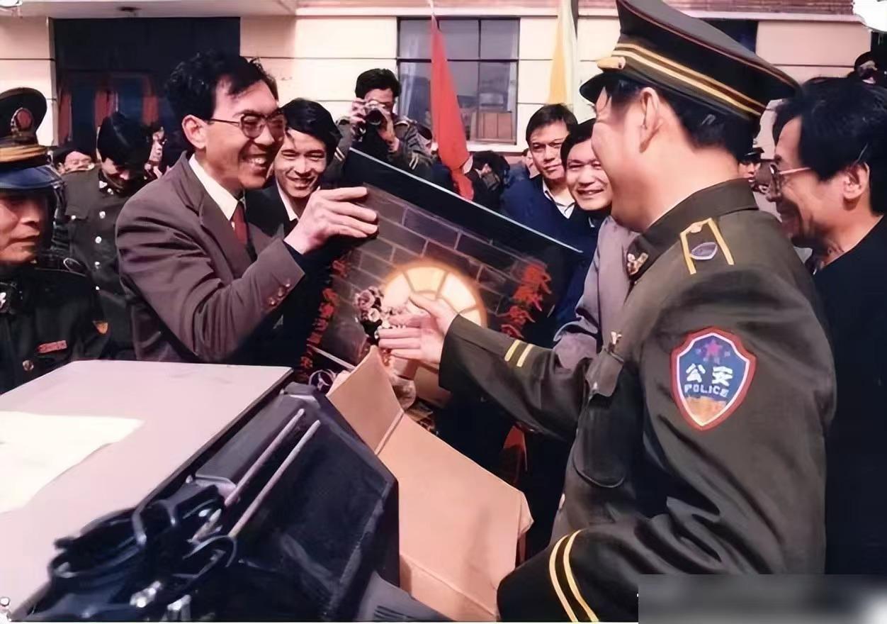 北京四合院深夜血案，一家三口1死2伤，1990年8月6日的深夜时分，在北京二环东