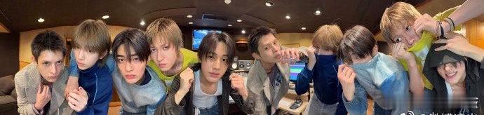 Cortis开辟了很新的宠粉赛道 追星追到最后，求的不是多贵的礼物，是“被认真对