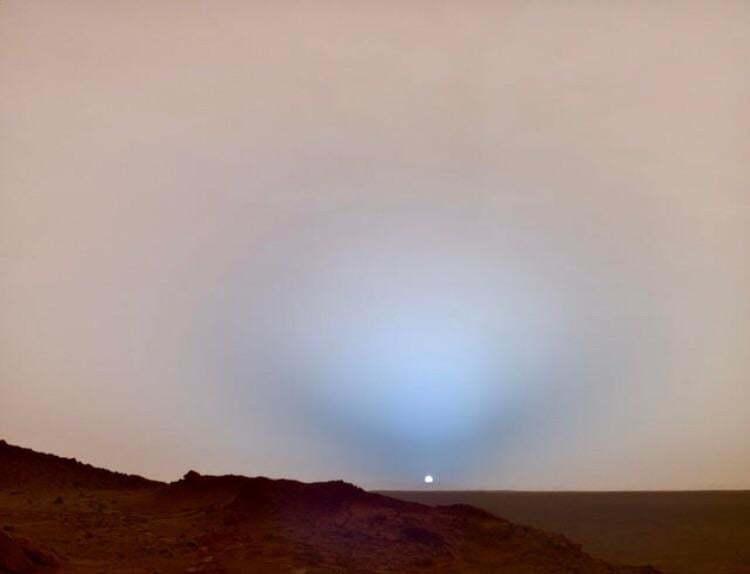 大漠孤烟直，火星落日蓝 ​​​