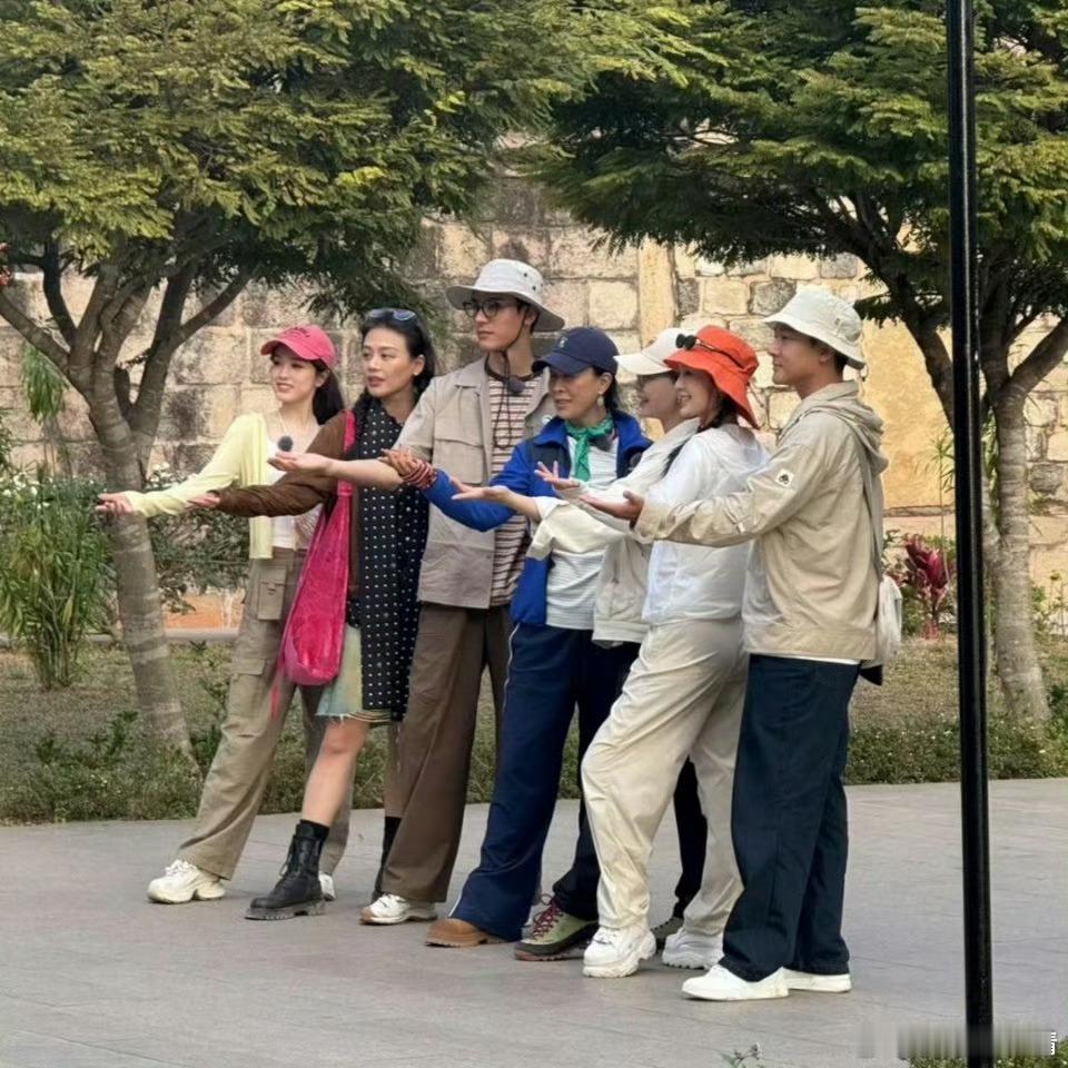 花少这个路透 花少已经办了六季了，从来没有一季少年是90后，30岁以上也是少年开