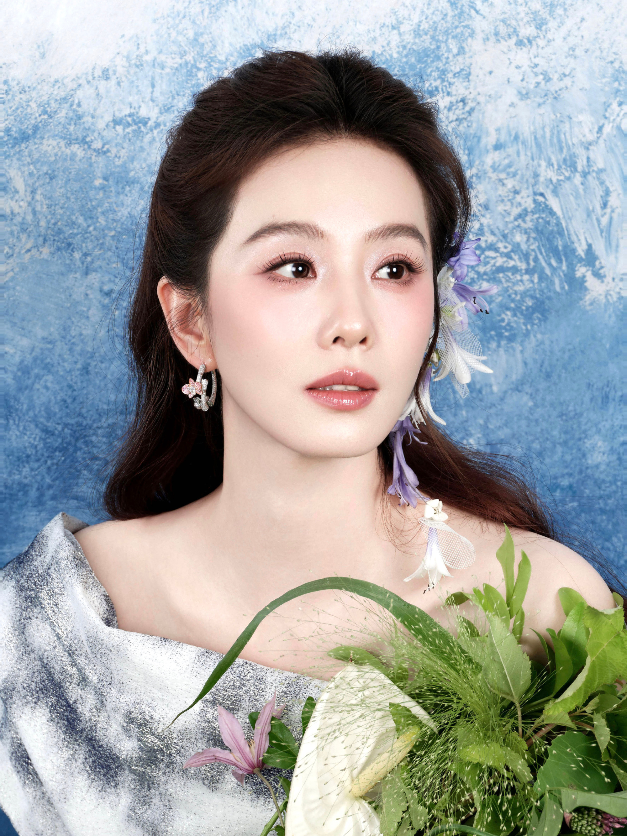 刘诗诗水墨风高定美得像画一样