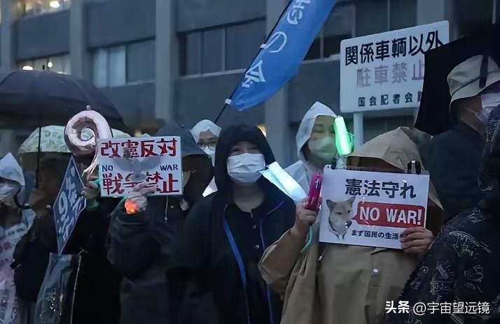日本媒体，是真的急眼了。我昨晚刷到一条消息，中国这边反制公告刚落地不到半天，共同