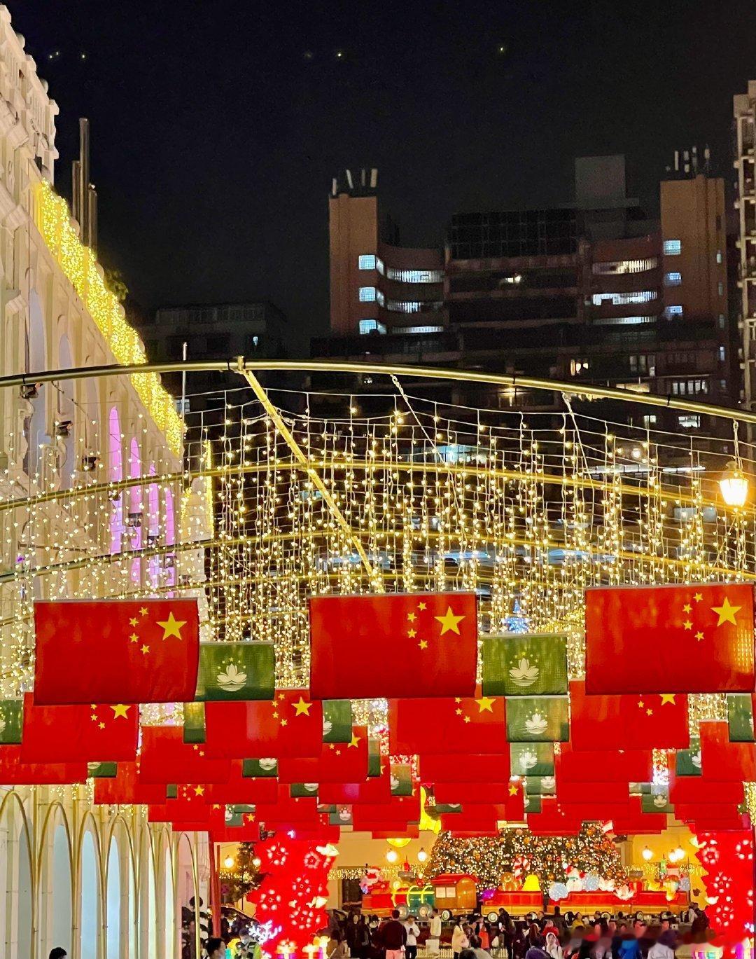 何猷君发文庆祝澳门回归25周年  何猷君发文分享自己与澳门特区一起成长的故事，以