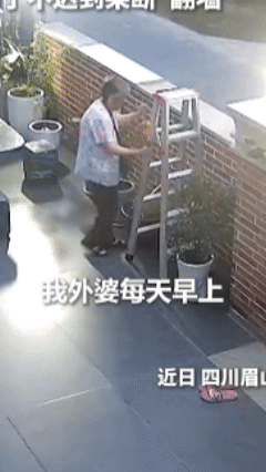 “上人民日报了！”广西，一位84岁奶奶和老姐妹约好了早上散步，临出门却发现大门电