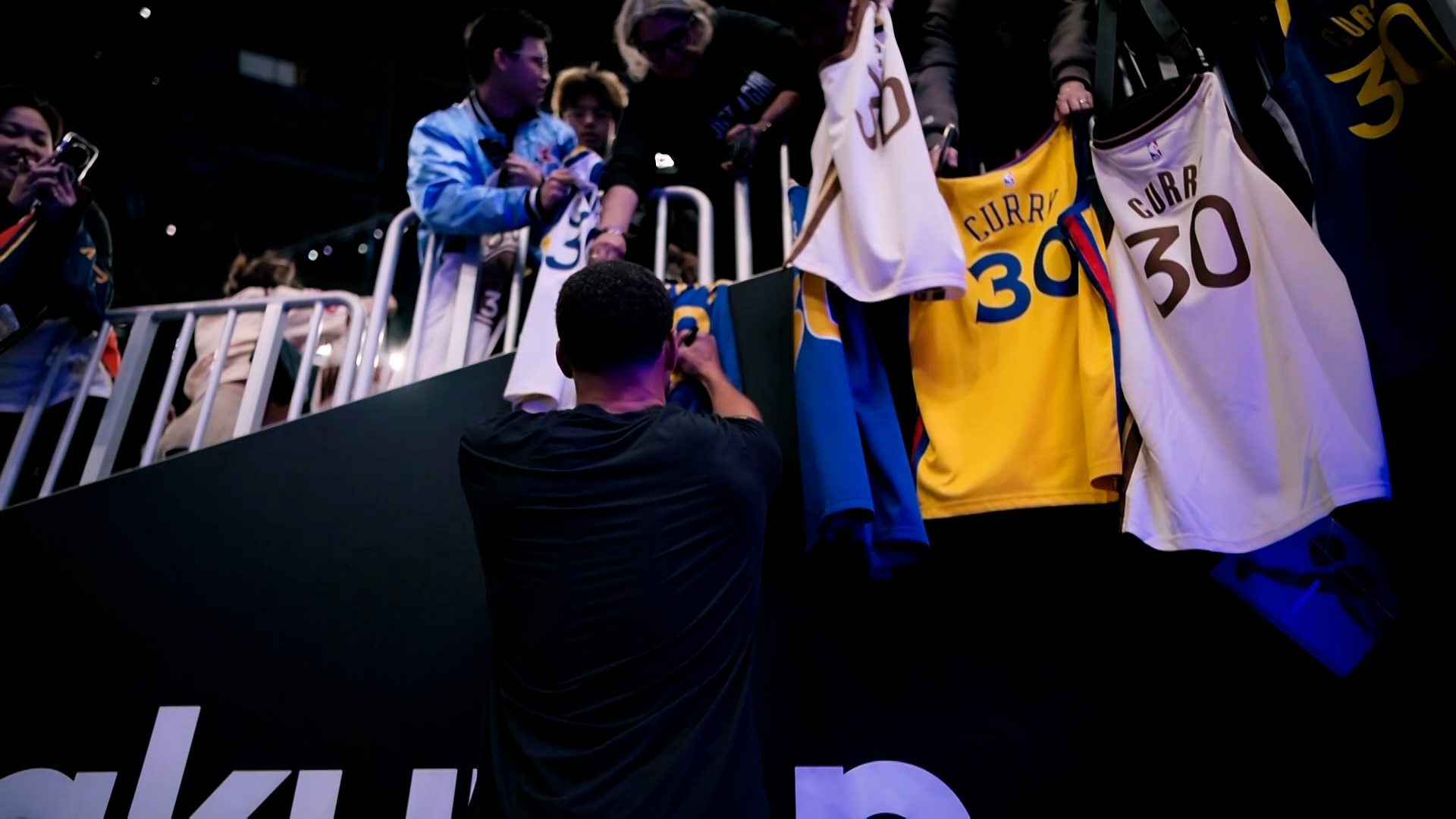 Show The Love To The Fans❤️🔥勇士vs火箭超话创作官