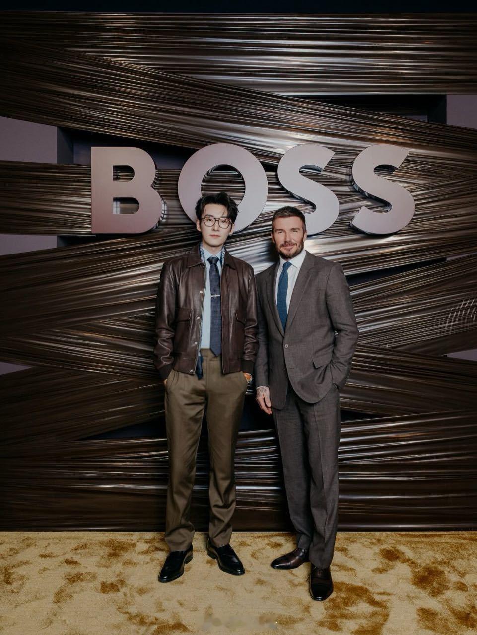 快来看我看到了什么好东西，刘学义贝克汉姆合照啦！！！帅哥同框就是养眼。