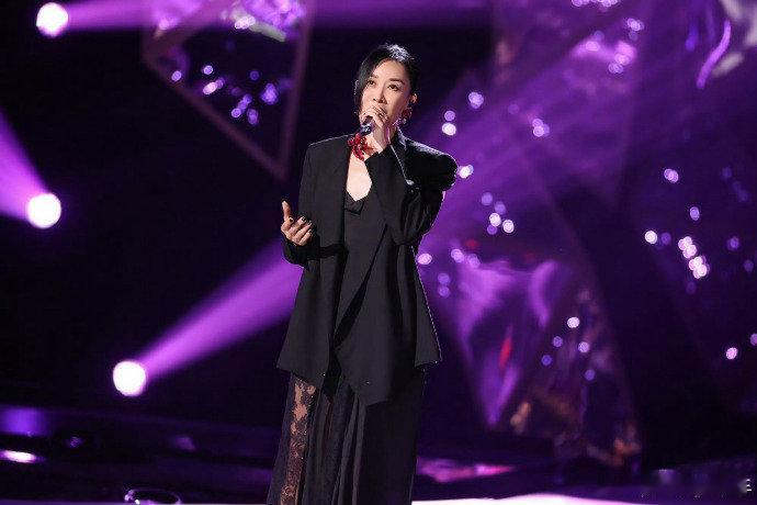 那英 上歌手有今天没明天声生不息 汪苏泷官宣后那英秒接梗，直言上歌手要接受垫底风