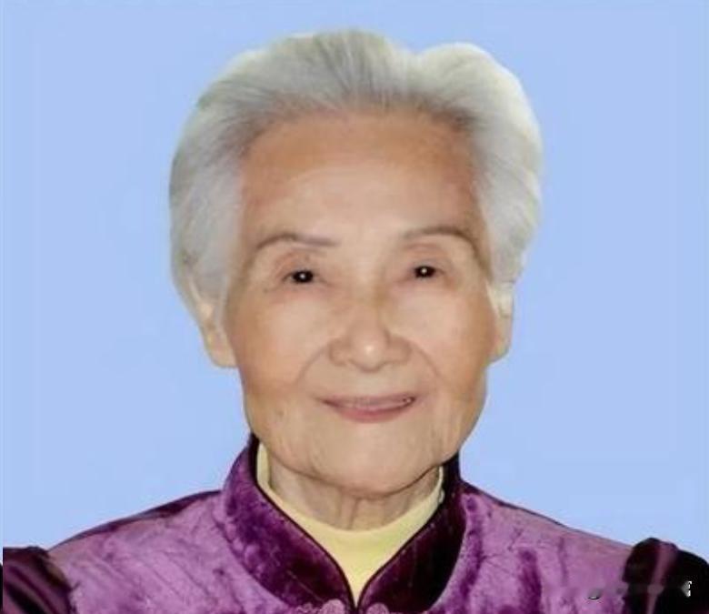 谢飞，刘少奇的第三任夫人，陪同刘少奇走完长征，曾任刘少奇的机要秘书和生活秘书，刘
