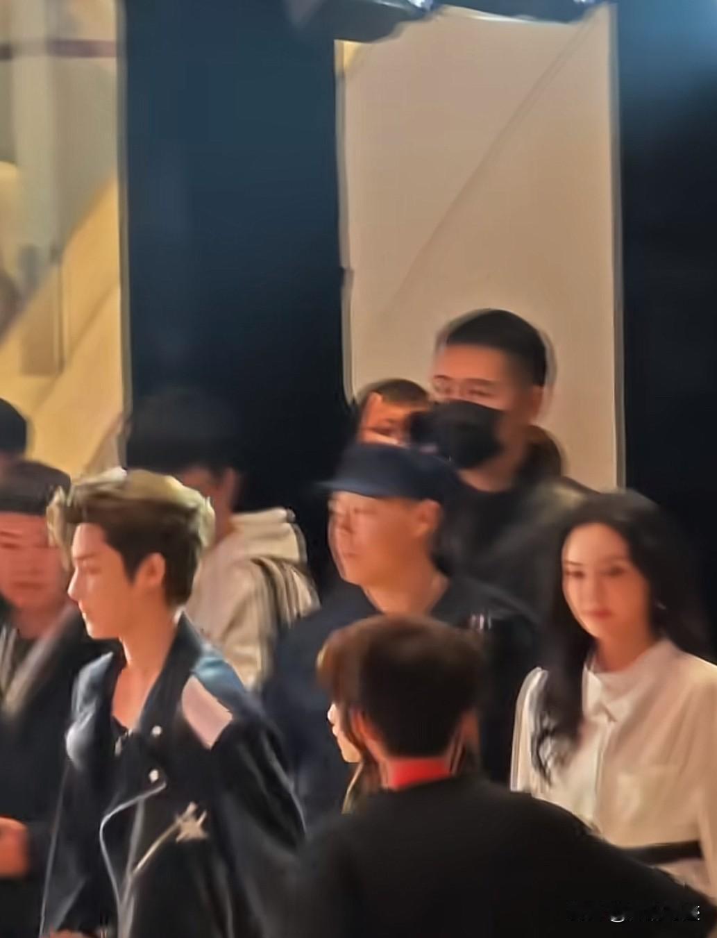 感觉长城最近请的明星有点多啊，从游戏明星到演艺明星。

据说最近几天又把侯明昊请