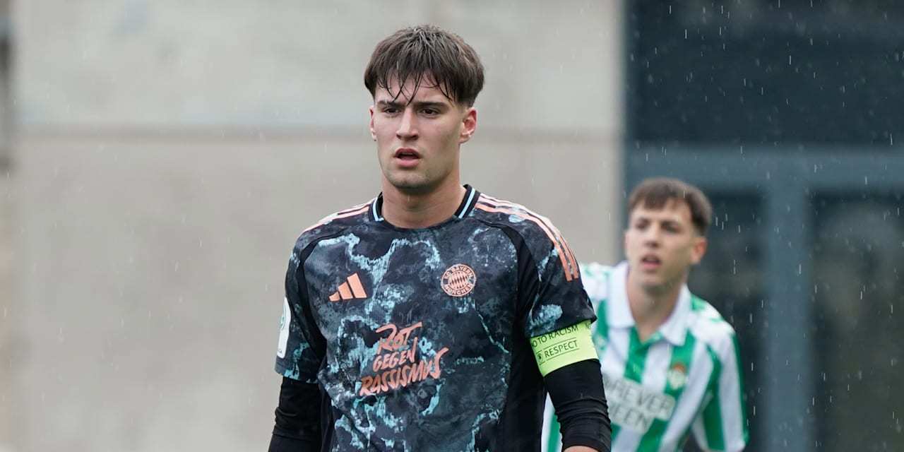 拜仁二队中场球员哈维尔·费尔南德斯收到拉齐奥的offer。他的拜仁合同将于明年夏