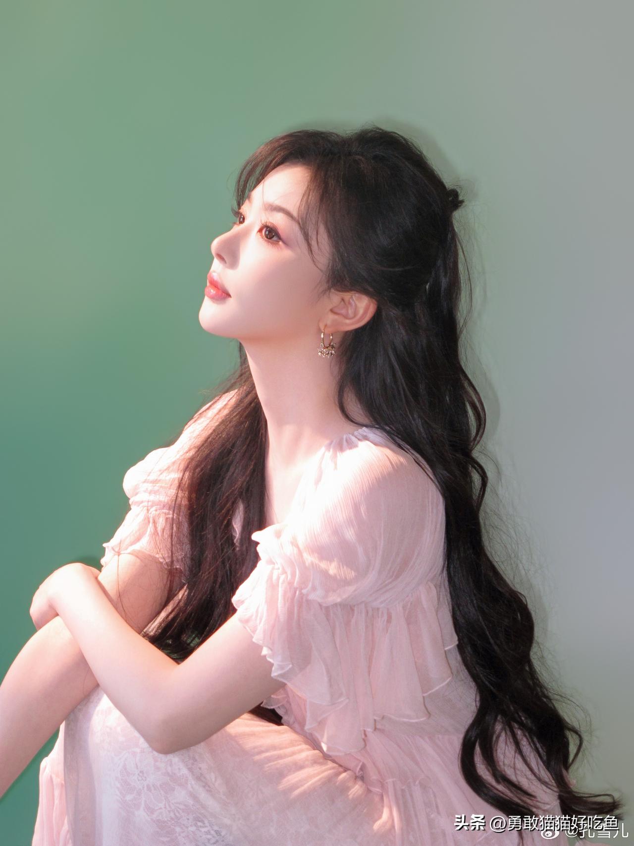 孔雪儿分享图片