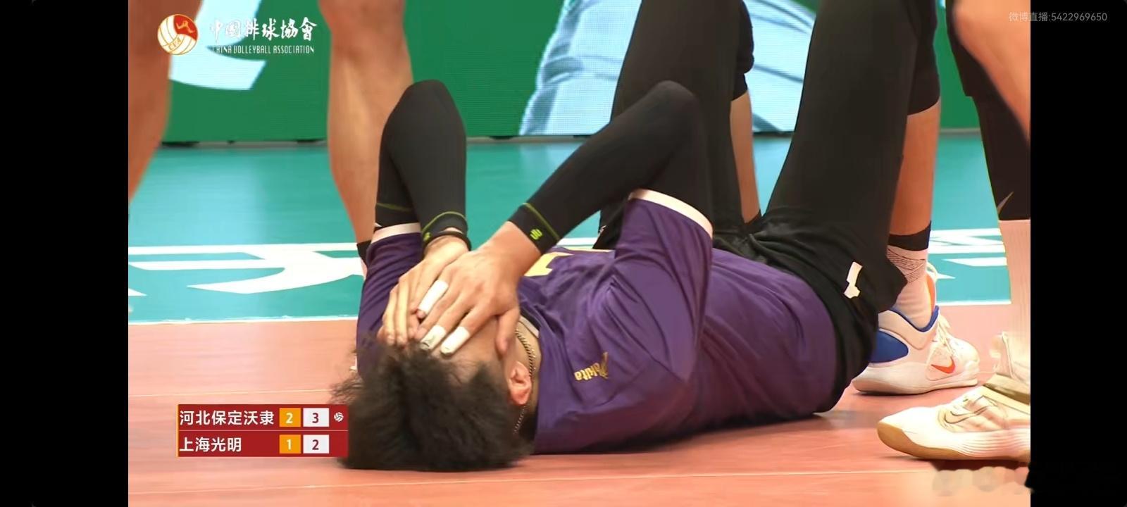 恭喜河北保定沃隶男排首次夺得全国冠军，今天的掌声也要单独给到第四局受伤离场的戴卿