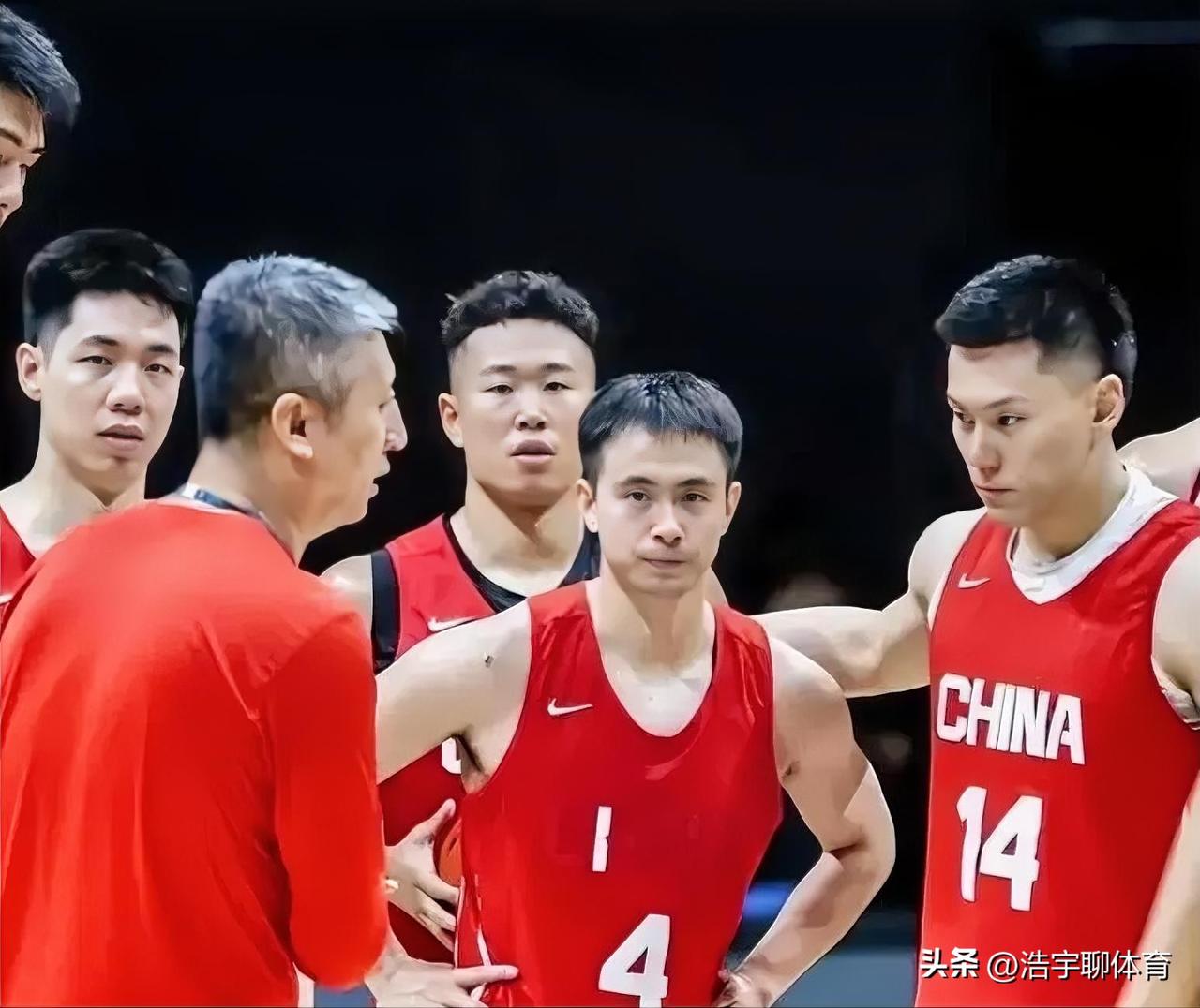 赵继伟，胡金秋领衔，国家男篮四国邀请赛首战大名单出炉，比赛时间，直播平台确定。